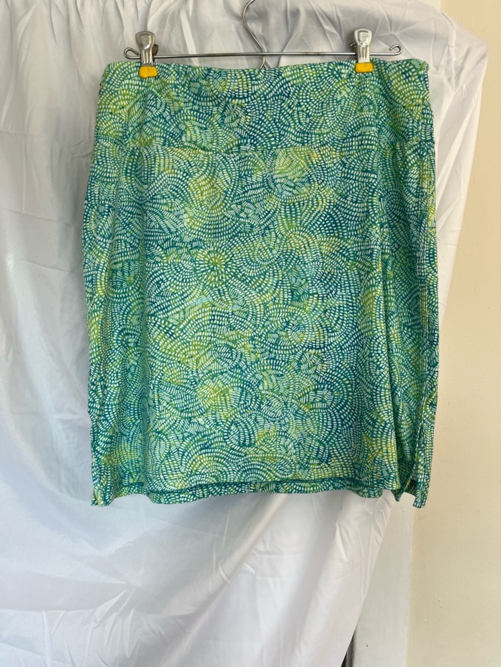 Title Nine Green/blue/teal Patterned Women's Skirt “Breeze” style size M
